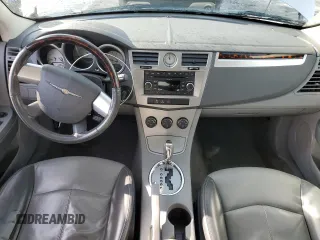 2007 Chrysler Sebring Limited z VIN 1C3LC66K07N548825, wystawiony jako Copart lot #45142015 z przebiegiem 240 543 mil mil oraz Szkoda całkowita • Salvage title. Historia ofert i sprzedaży dostępna na DreamBid. Obrazek 8.