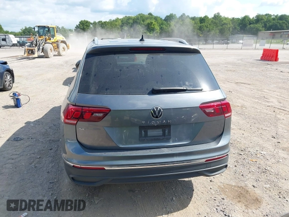 2022 Volkswagen Tiguan SE с VIN 3VV3B7AX1NM166528, выставлен на аукционе IAAI как лот 42723213 с пробегом 85 173 миль миль и . История ставок и продаж доступна на DreamBid. Изображение 16.
