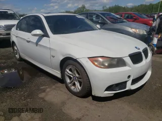 2008 BMW 3 Series 328xi with VIN WBAVC73528KP38456, listed as a Copart auction lot 54855785 with 267,668 mi miles and Clean title. Bid and sale history available at DreamBid. Image 4.