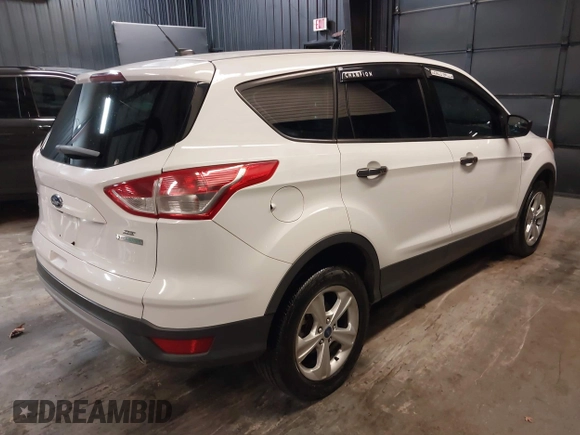 2014 Ford Escape S with VIN 1FMCU0F73EUB52663, listed as a IAAI auction lot 42092515 with 197,777 mi miles. Bid and sale history available at carsss.com. Image 4.
