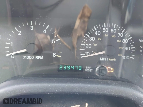 2001 Jeep Cherokee Sport with VIN 1J4FT48S01L537833, listed as a IAAI auction lot 41943255 with 239,473 mi miles. Bid and sale history available at carsss.com. Image 7.