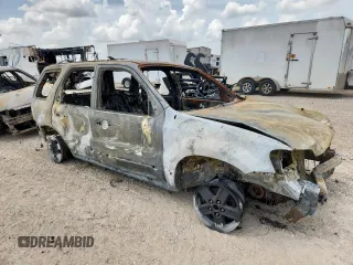 2007 Ford Escape XLS with VIN 1FMYU02Z87KA61514, listed as a Copart auction lot 52394235 with 135,557 mi miles and Non repairable. Bid and sale history available at DreamBid. Image 4.