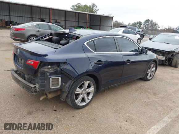 2014 Acura ILX with VIN 19VDE1F37EE013300, listed as a IAAI auction lot 41748115 with 122,732 mi miles. Bid and sale history available at carsss.com. Image 4.