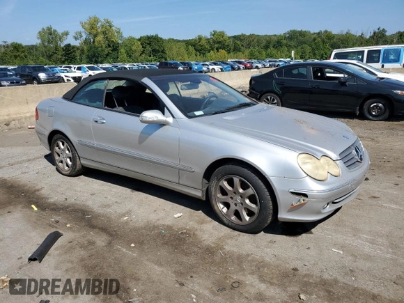 2004 Mercedes-Benz CLK 320 z VIN WDBTK65G74T030020, wystawiony jako Copart lot #69004654 z przebiegiem Nie podano mil oraz Szkody całkowita. Historia ofert i sprzedaży dostępna na DreamBid. Obrazek 4.