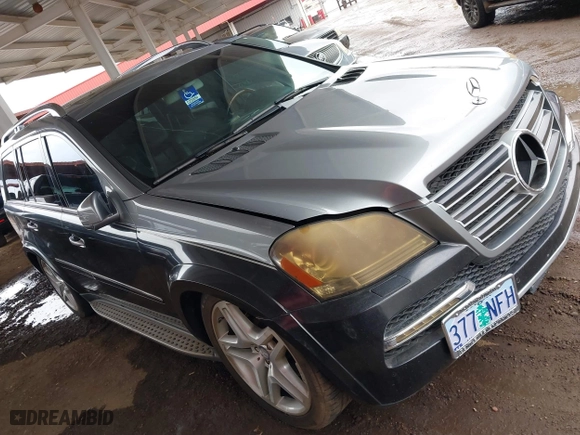 2012 Mercedes-Benz GL-Class GL 550 with VIN 4JGBF8GE4CA783163, listed as a IAAI auction lot 41756700 with 220,571 mi miles. Bid and sale history available at carsss.com. Image 1.