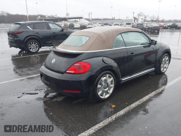 2013 Volkswagen Beetle 2.5L with VIN 3VW5P7AT8DM832656, listed as a IAAI auction lot 41729356 with 124,156 mi miles and . Bid and sale history available at DreamBid. Image 4.