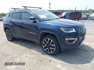 2017 Jeep Compass Limited z VIN 3C4NJDCB6HT611012, wystawiony jako IAAI lot #42342339 z przebiegiem 128 922 mil mil oraz . Historia ofert i sprzedaży dostępna na DreamBid. Obrazek 1.