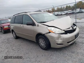 2008 Toyota Sienna CE with VIN 5TDZK23C88S174779, listed as a IAAI auction lot 40888229 with 180,865 mi miles. Bid and sale history available at carsss.com. Image 1.