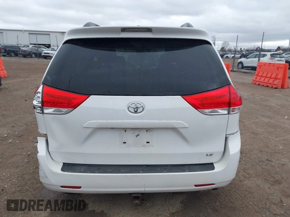 2012 Toyota Sienna LE AAS с VIN 5TDKK3DC7CS224490, выставлен на аукционе IAAI как лот 42030426 с пробегом 222 068 миль миль и . История ставок и продаж доступна на DreamBid. Изображение 16.