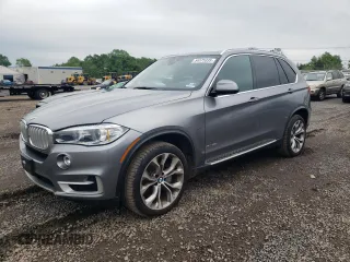 2017 BMW X5 xDrive50i z VIN 5UXKR6C30H0U13764, wystawiony jako Copart lot #54575335 z przebiegiem 27 539 mil mil oraz Szkoda całkowita • Salvage title. Historia ofert i sprzedaży dostępna na DreamBid. Obrazek 1.