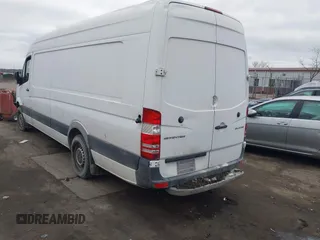 2014 Mercedes-Benz Sprinter Cargo EXT with VIN WD3PE8DC4E5874522, listed as a IAAI auction lot 41846086 with 347,045 mi miles. Bid and sale history available at carsss.com. Image 3.