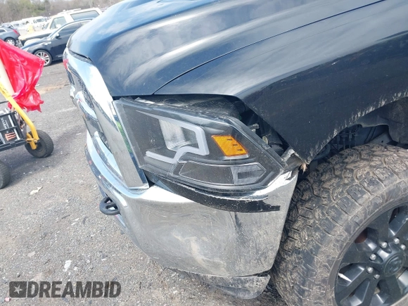 2013 Ram 2500 Big Horn z VIN 3C6UR5DL9DG549987, wystawiony jako IAAI lot #41910701 z przebiegiem 217 477 mil mil oraz . Historia ofert i sprzedaży dostępna na DreamBid. Obrazek 6.