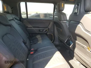 2023 Rivian R1S Adventure z VIN 7PDSGABA4PN005062, wystawiony jako Copart lot #69042334 z przebiegiem 40 470 mil mil oraz Szkody całkowita. Historia ofert i sprzedaży dostępna na DreamBid. Obrazek 11.