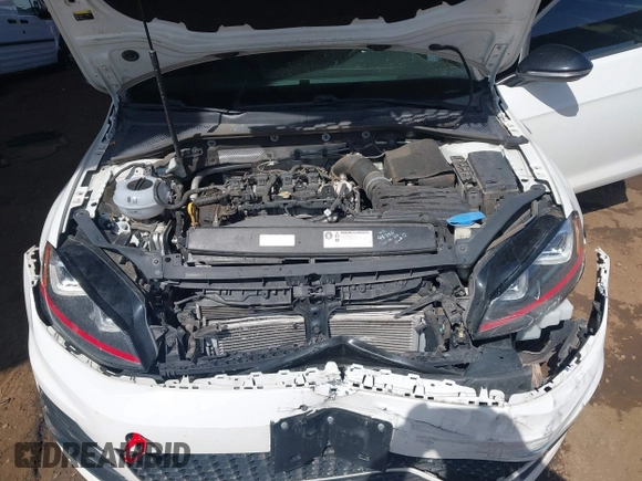 2017 Volkswagen GTI S z VIN 3VW447AU4HM038577, wystawiony jako IAAI lot #41990490 z przebiegiem 100 792 mil mil oraz . Historia ofert i sprzedaży dostępna na DreamBid. Obrazek 10.