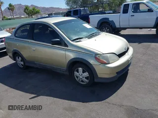 2001 Toyota ECHO z VIN JTDAT123310135032, wystawiony jako IAAI lot #42531370 z przebiegiem 271 413 mil mil oraz . Historia ofert i sprzedaży dostępna na DreamBid. Obrazek 1.