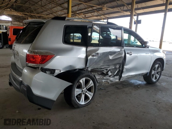 2013 Toyota Highlander Limited z VIN 5TDDK3EHXDS237092, wystawiony jako Copart lot #55887145 z przebiegiem 119 309 mil mil oraz Szkoda całkowita • Salvage title. Historia ofert i sprzedaży dostępna na DreamBid. Obrazek 3.
