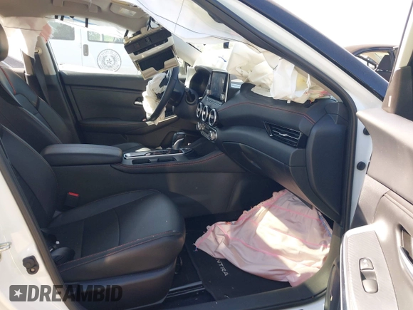 2025 Nissan Sentra SR с VIN 3N1AB8DV3SY267437, выставлен на аукционе IAAI как лот 42531663 с пробегом 11 954 миль миль и . История ставок и продаж доступна на DreamBid. Изображение 5.