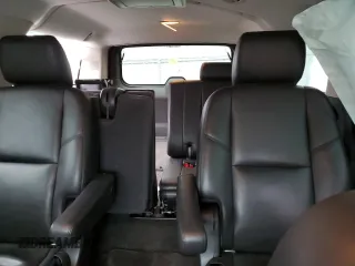 2014 GMC Yukon XL Denali with VIN 1GKS2MEF3ER133527, listed as a Copart auction lot 46869275 with 145,014 mi miles and Salvage Title. Bid and sale history available at carsss.com. Image 10.
