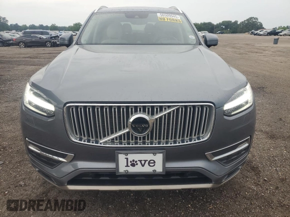 2016 Volvo XC90 T6 Inscription z VIN YV4A22PL1G1000777, wystawiony jako Copart lot #56509945 z przebiegiem 64 985 mil mil oraz Czysty tytuł • Clean title. Historia ofert i sprzedaży dostępna na DreamBid. Obrazek 5.