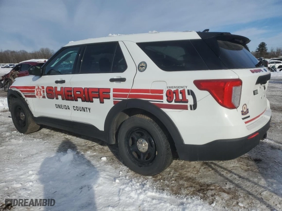 2022 Ford Police Interceptor Utility with VIN 1FM5K8AB0NGA33217, listed as a Copart auction lot 42330745 with 112,875 mi miles and Salvage Title. Bid and sale history available at carsss.com. Image 2.