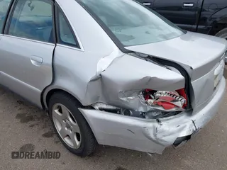 2001 Audi A4 с VIN WAUDH68DX1A010693, выставлен на аукционе IAAI как лот 42445405 с пробегом 191 684 миль миль и . История ставок и продаж доступна на DreamBid. Изображение 6.