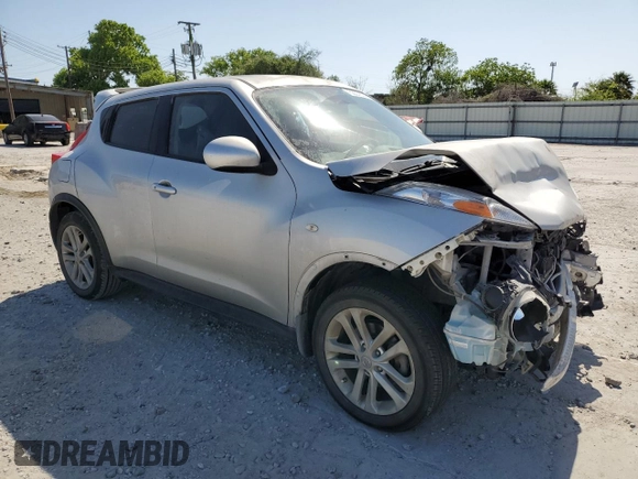 2013 Nissan Juke SV z VIN JN8AF5MR8DT212176, wystawiony jako Copart lot #53078745 z przebiegiem 72 799 mil mil oraz Szkoda całkowita • Salvage title. Historia ofert i sprzedaży dostępna na DreamBid. Obrazek 4.