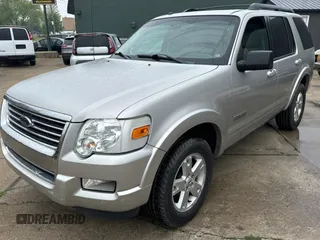 2008 Ford Explorer XLT z VIN 1FMEU73E58UA06810, wystawiony jako Copart lot #60109665 z przebiegiem 125 148 mil mil oraz Czysty tytuł • Clean title. Historia ofert i sprzedaży dostępna na DreamBid. Obrazek 2.