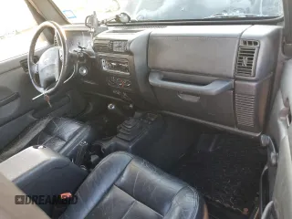 2004 Jeep Wrangler Rubicon with VIN 1J4FA69S44P763015, listed as a Copart auction lot 89250905 with 111,528 mi miles and Salvage Title. Bid and sale history available at carsss.com. Image 8.