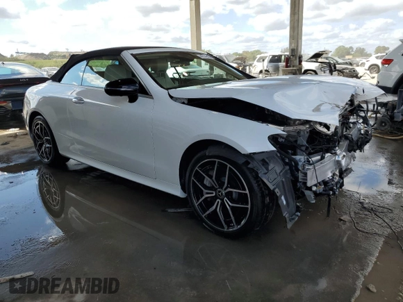 2023 Mercedes-Benz E-Class E 450 with VIN W1K1K5JB9PF187568, listed as a Copart auction lot 44214525 with 3,897 mi miles and Salvage Title. Bid and sale history available at carsss.com. Image 4.
