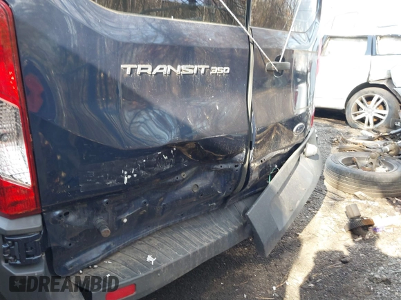 2018 Ford Transit XL z VIN 1FDZX2CM3JKB08238, wystawiony jako IAAI lot #41645406 z przebiegiem 12 733 mil mil oraz . Historia ofert i sprzedaży dostępna na DreamBid. Obrazek 6.