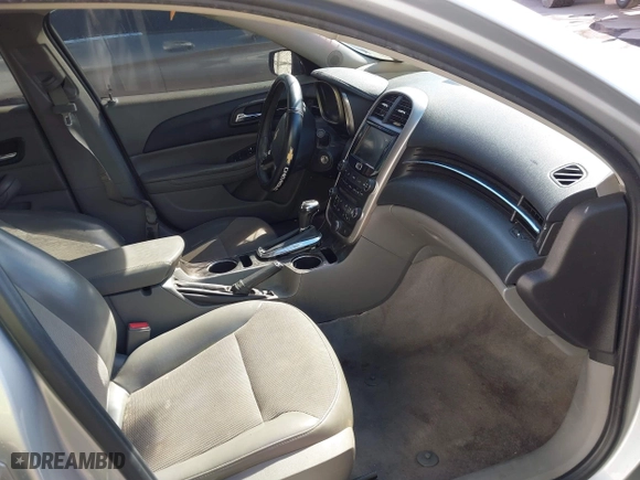 2014 Chevrolet Malibu LT with VIN 1G11C5SL8EU149832, listed as a IAAI auction lot 41832165 with 145,421 mi miles. Bid and sale history available at carsss.com. Image 5.
