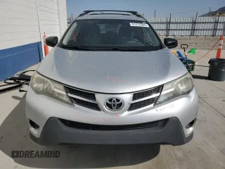 2015 Toyota RAV4 LE with VIN JTMBFREV5FD164524, listed as a Copart auction lot 61416385 with 185,933 mi miles and Salvage title. Bid and sale history available at DreamBid. Image 5.