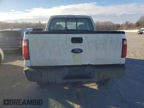 2008 Ford F-350 XL with VIN 1FTWX31528EE31715, listed as a Copart auction lot 81726134 with 127,362 mi miles and Clean Title. Bid and sale history available at DreamBid. Image 6.