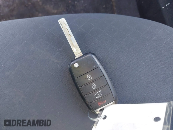 2019 Kia Sorento LX z VIN 5XYPGDA33KG537470, wystawiony jako IAAI lot #41970865 z przebiegiem 77 010 mil mil oraz . Historia ofert i sprzedaży dostępna na DreamBid. Obrazek 11.