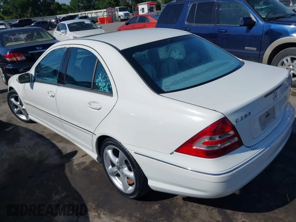2005 Mercedes-Benz C 230 Kompressor with VIN WDBRF40J55F717891, listed as a IAAI auction lot 41988662 with 161,528 mi miles and . Bid and sale history available at DreamBid. Image 3.