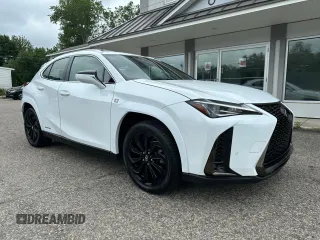 2022 Lexus UX 250h F Sport z VIN JTHR9JBH5N2060372, wystawiony jako Copart lot #61839575 z przebiegiem 110 619 mil mil oraz Czysty tytuł • Clean title. Historia ofert i sprzedaży dostępna na DreamBid. Obrazek 1.