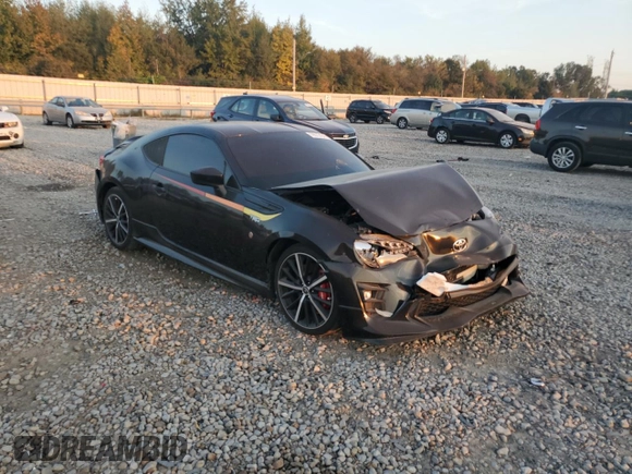 2019 Toyota 86 GT z VIN JF1ZNAE10K9702629, wystawiony jako Copart lot #43239885 z przebiegiem 72 261 mil mil oraz Szkoda całkowita • Salvage title. Historia ofert i sprzedaży dostępna na DreamBid. Obrazek 4.