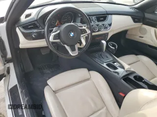 2011 BMW Z4 sDrive30i с VIN WBALM5C57BE379684, выставлен на аукционе Copart как лот 51287295 с пробегом 79 668 миль миль и Списание • Salvage title. История ставок и продаж доступна на DreamBid. Изображение 8.