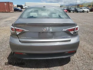 2017 Hyundai Sonata Hybrid SE with VIN KMHE24L3XHA064433, listed as a Copart auction lot 53213903 with 88,919 mi miles. Bid and sale history available at carsss.com. Image 6.