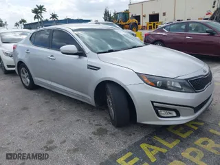 2015 Kia Optima LX with VIN 5XXGM4A7XFG452440, listed as a IAAI auction lot 41917552 with NaN miles. Bid and sale history available at carsss.com. Image 1.