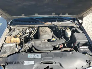 2005 Chevrolet Suburban LS with VIN 3GNEC16Z75G194660, listed as a Copart auction lot 42933415 with 280,030 mi miles and Salvage title. Bid and sale history available at DreamBid. Image 14.