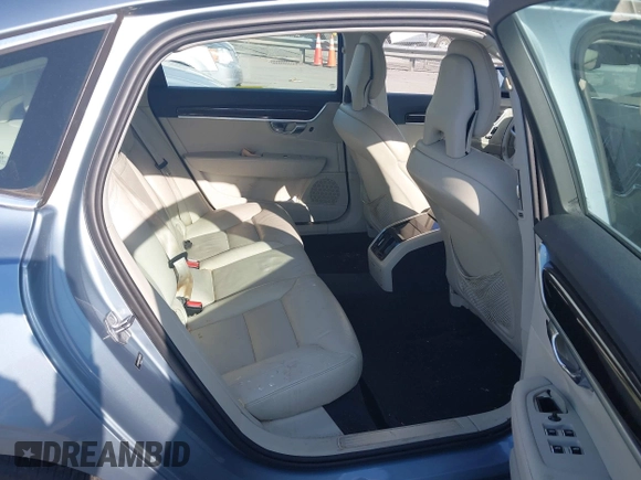 2018 Volvo S90 Momentum z VIN LVY982AK0JP007222, wystawiony jako IAAI lot #42024457 z przebiegiem 134 281 mil mil oraz . Historia ofert i sprzedaży dostępna na DreamBid. Obrazek 8.