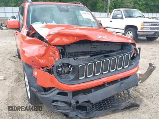 2018 Jeep Renegade Latitude z VIN ZACCJABB5JPJ62214, wystawiony jako IAAI lot #42187121 z przebiegiem 205 309 mil mil oraz . Historia ofert i sprzedaży dostępna na DreamBid. Obrazek 6.