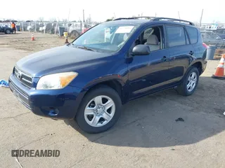 2006 Toyota RAV4 with VIN JTMZD33V066019206, listed as a IAAI auction lot 41770496 with 158,048 mi miles. Bid and sale history available at carsss.com. Image 2.