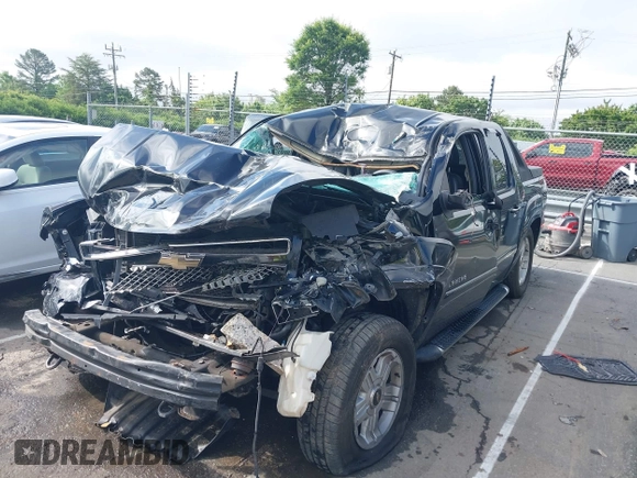 2009 Chevrolet Avalanche 2LT z VIN 3GNFK22039G194858, wystawiony jako IAAI lot #42219784 z przebiegiem 229 757 mil mil oraz . Historia ofert i sprzedaży dostępna na DreamBid. Obrazek 6.