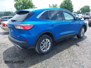 2021 Ford Escape SE with VIN 1FMCU9G60MUB30337, listed as a IAAI auction lot 42279880 with 40,822 mi miles and . Bid and sale history available at DreamBid. Image 4.