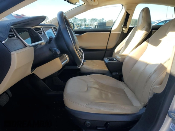 2013 Tesla Model S z VIN 5YJSA1DNXDFP04134, wystawiony jako Copart lot #87444944 z przebiegiem Nie podano mil oraz Czysty tytuł • Clean title. Historia ofert i sprzedaży dostępna na DreamBid. Obrazek 7.