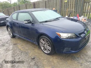 2012 Scion tC z VIN JTKJF5C75C3038795, wystawiony jako IAAI lot #42377705 z przebiegiem 251 371 mil mil oraz . Historia ofert i sprzedaży dostępna na DreamBid. Obrazek 1.