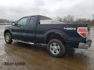 2009 Ford F-150 STX with VIN 1FTRX14879FB32238, listed as a Copart auction lot 52032655 with 92,451 mi miles and Salvage Title. Bid and sale history available at carsss.com. Image 2.