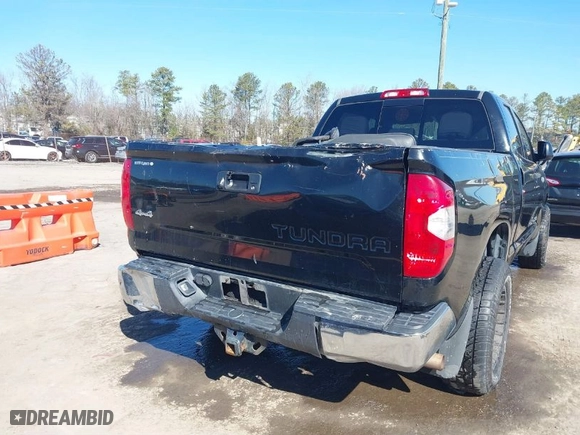 2015 Toyota Tundra 4WD Truck SR with VIN 5TFUW5F18FX437872, listed as a IAAI auction lot 41483349 with 276,068 mi miles. Bid and sale history available at carsss.com. Image 6.